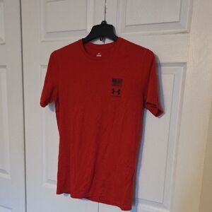 Under Armour Red Short Sleeve Tee